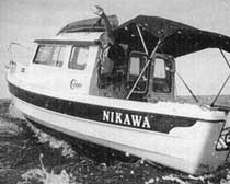 The cabin cruiser Nikawa